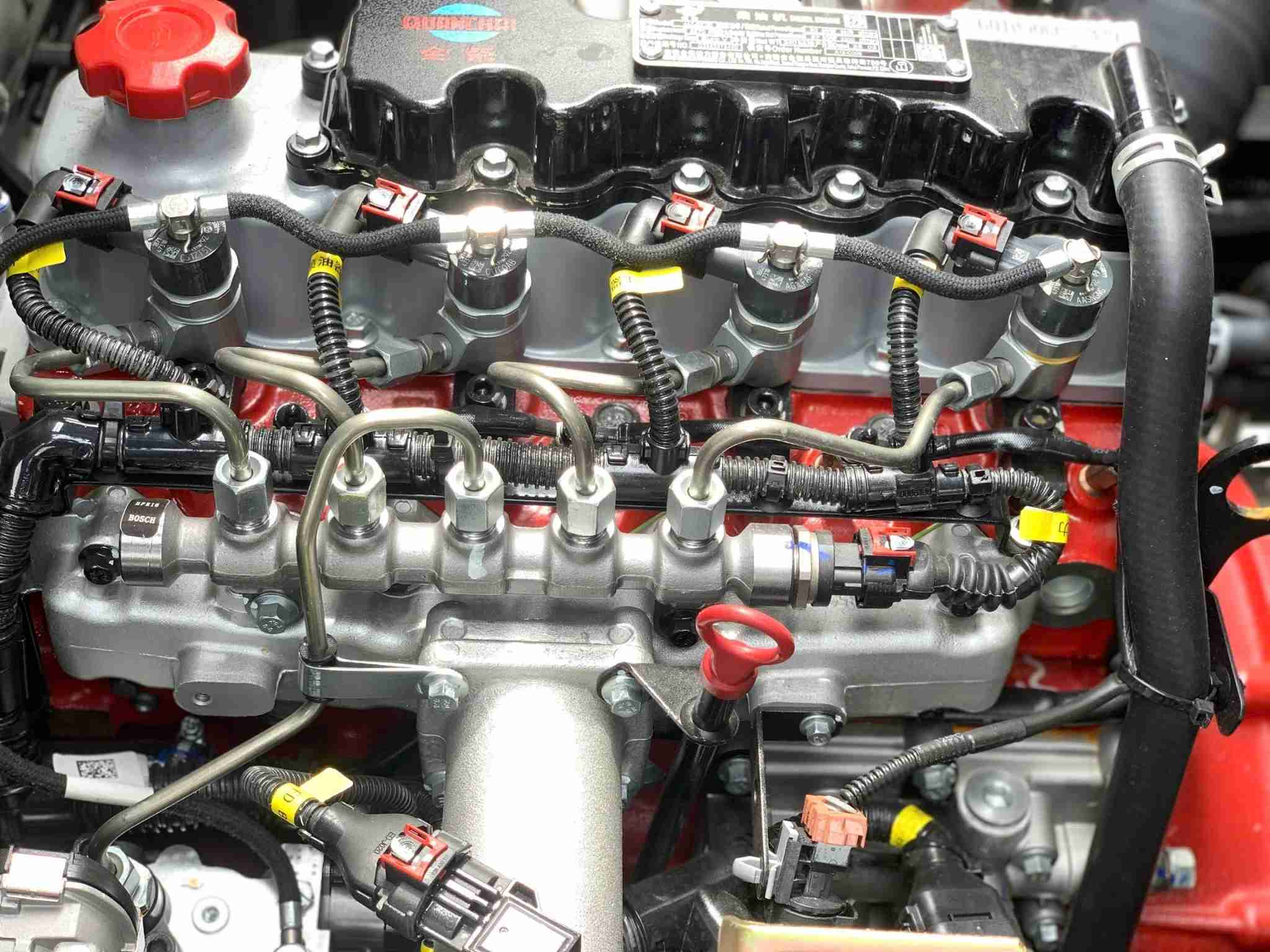 dong-co-xe-ben-tmt-3.5-tan-fl350d